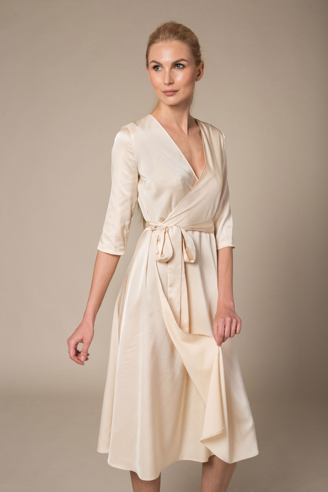 ivory-three-quarter-v-neck-silk-polyester-midi-dress-le-parole