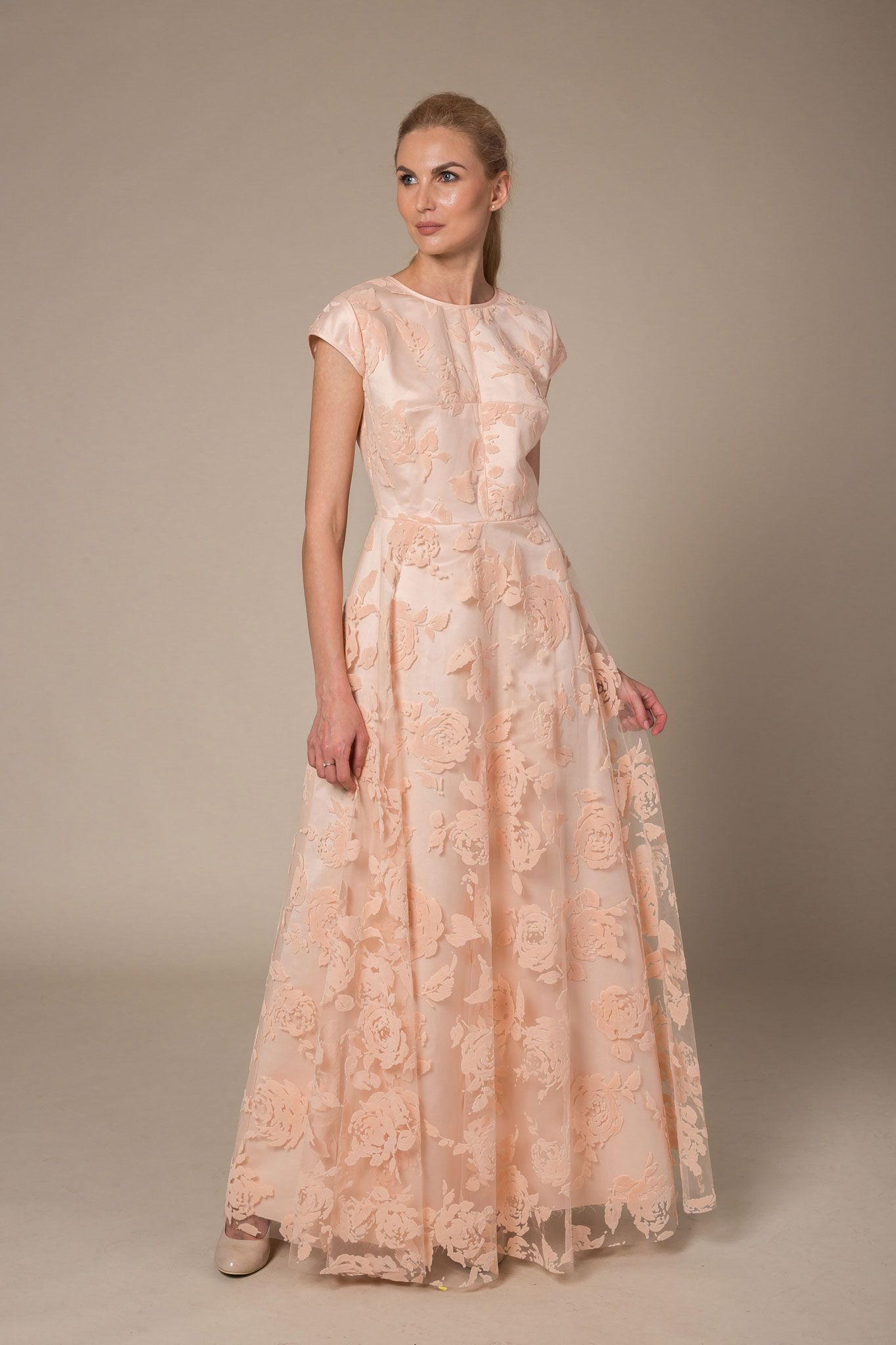 Champagne lace overlay cap sleeved maxi dress - Le Parole